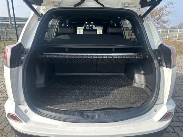 TOYOTA RAV 4 MY23 RAV4 2.0 D-4D 2WD Style