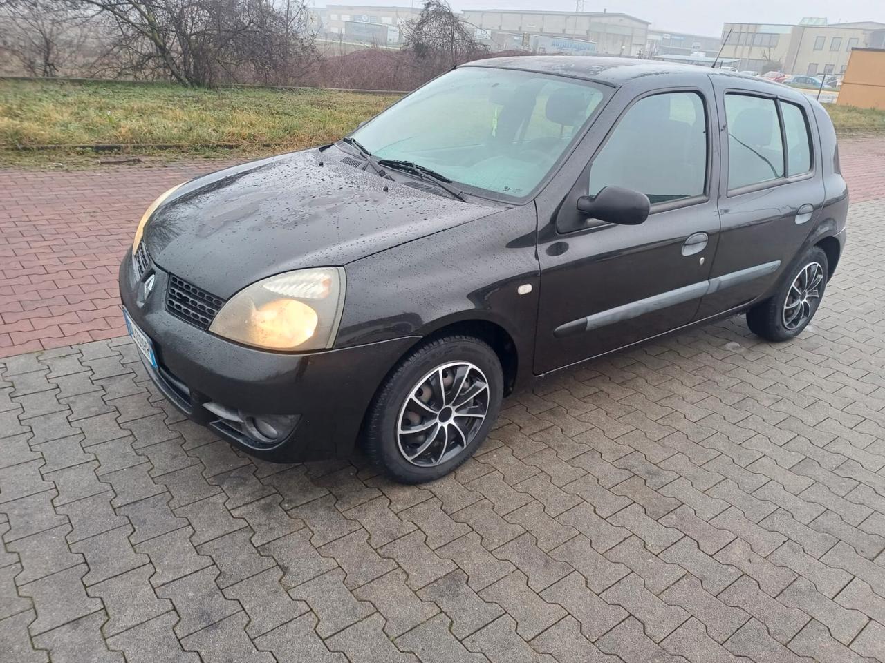 Renault Clio Storia 1.2 5 porte