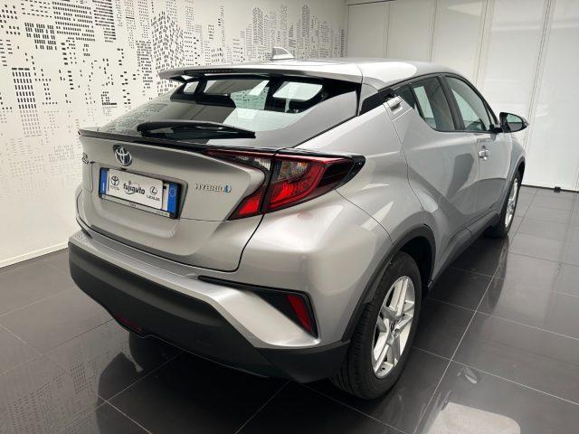 TOYOTA C-HR 1.8 Hybrid E-CVT Business