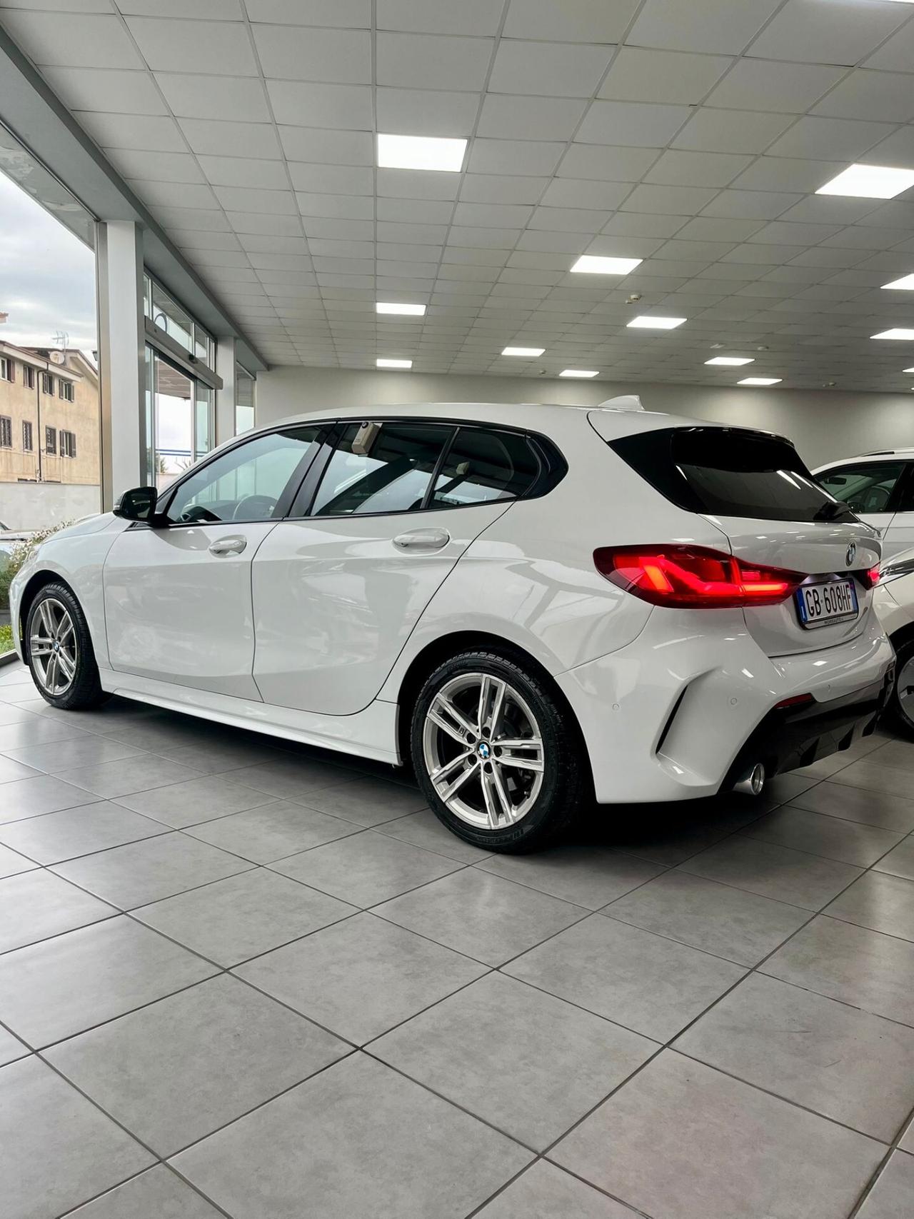 Bmw 116 116d 5p. Msport