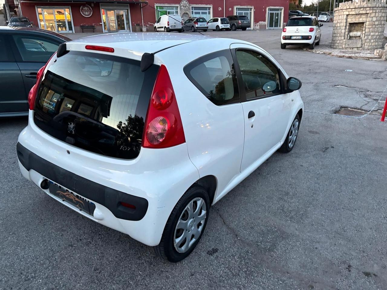 Peugeot 107 1.0 68CV 3p. Access