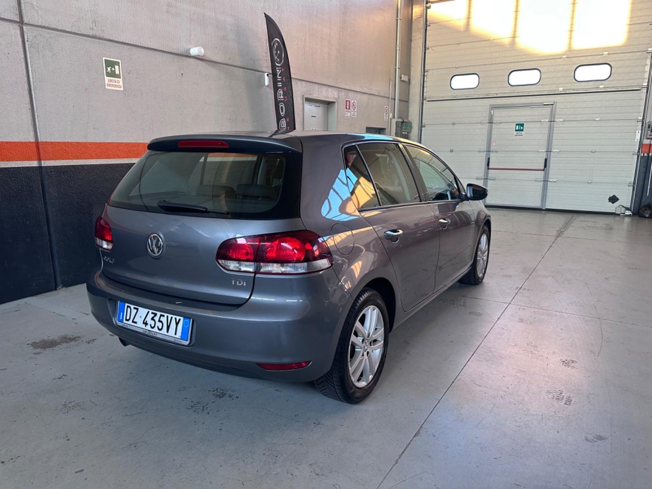 Volkswagen Golf 1.6 TDI DSG 5p. Highline