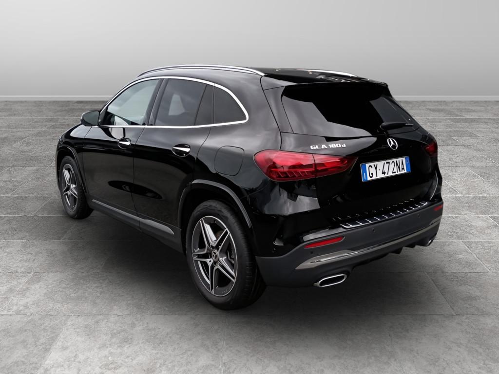 Mercedes-Benz GLA-H247 2023 - GLA 180 d AMG Line Advanced Plus auto
