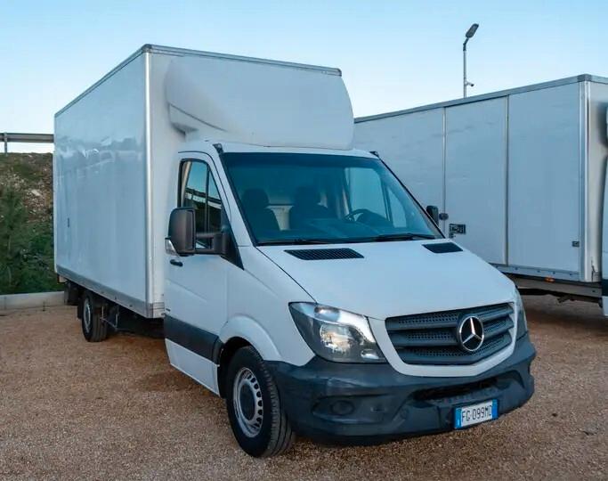 Mercedes-Benz SPRINTER CON SPONDA IDRAULICA