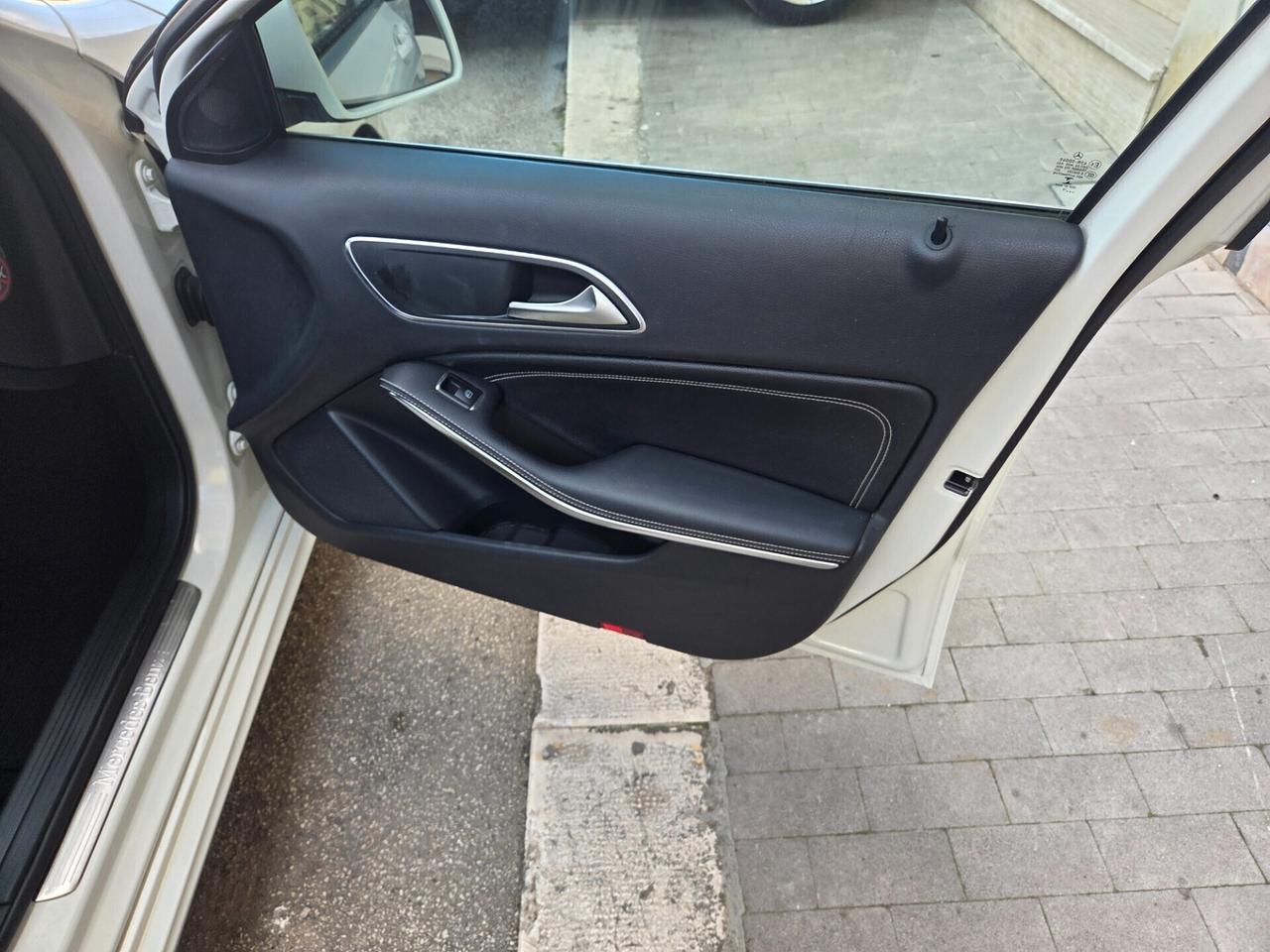 MERCEDES A180 1.5 DCI 110 CV ANNO 2016 KM CERTIF