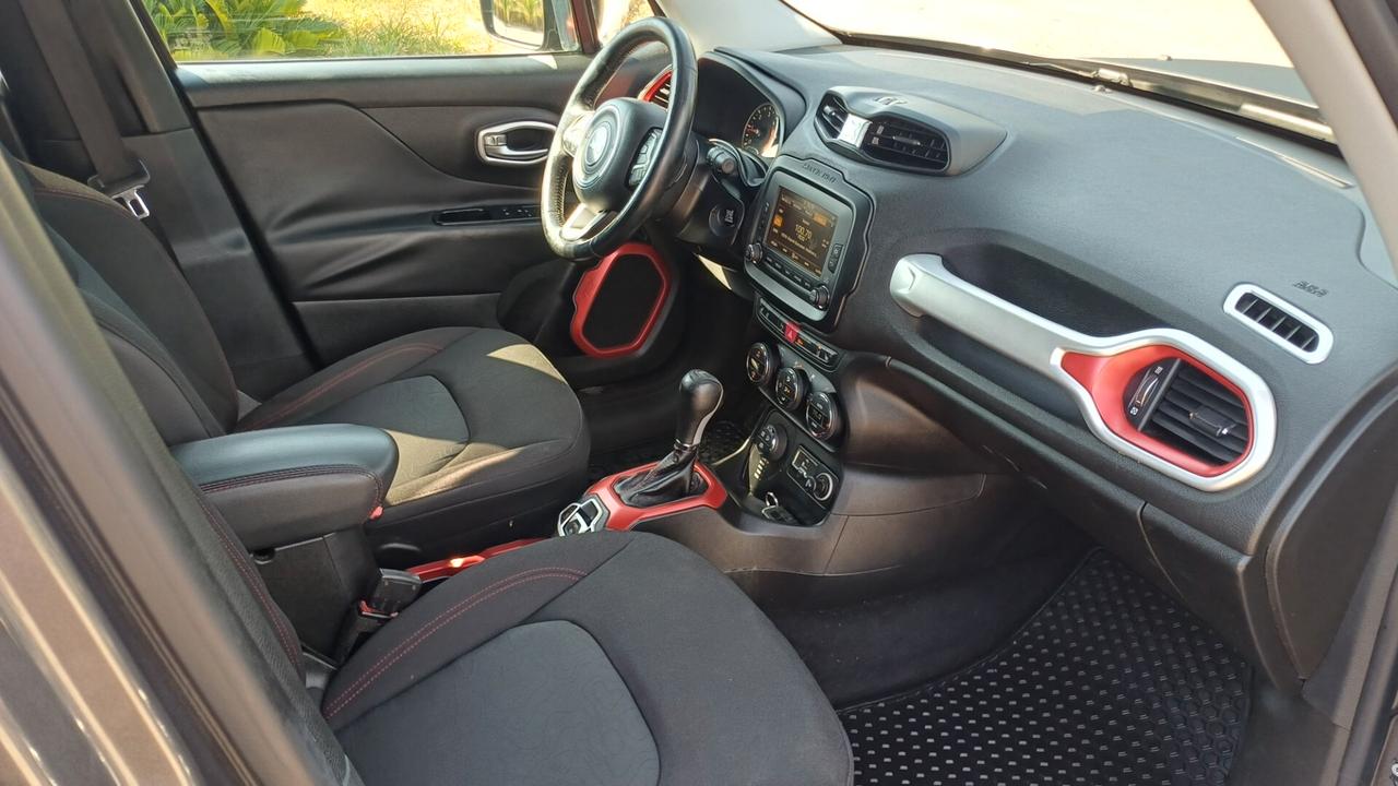 Jeep Renegade 2.0 Mjt 170CV 4WD Active Drive Low Trailhawk