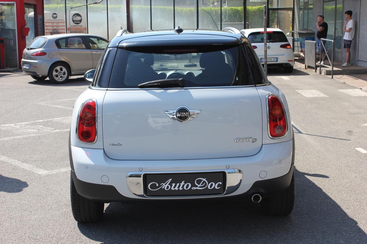 Mini Cooper D Countryman 1.6 ALL4 NAVY SENSORI