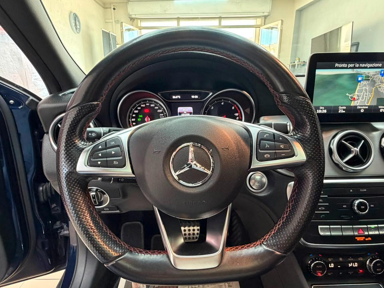 Mercedes-benz GLA 200 d Premium