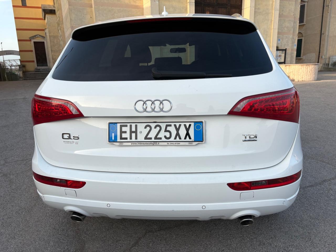 Audi.Q5 .3.0 tdi v6 S line quattro pronta al uso