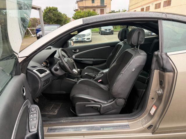 RENAULT Megane Mégane C-C 1.5 dCi 110CV Luxe