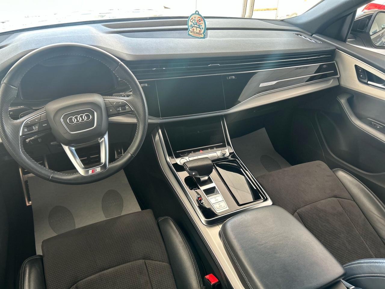 Audi Q8 50 TDI 286 CV quattro S LINE 2019