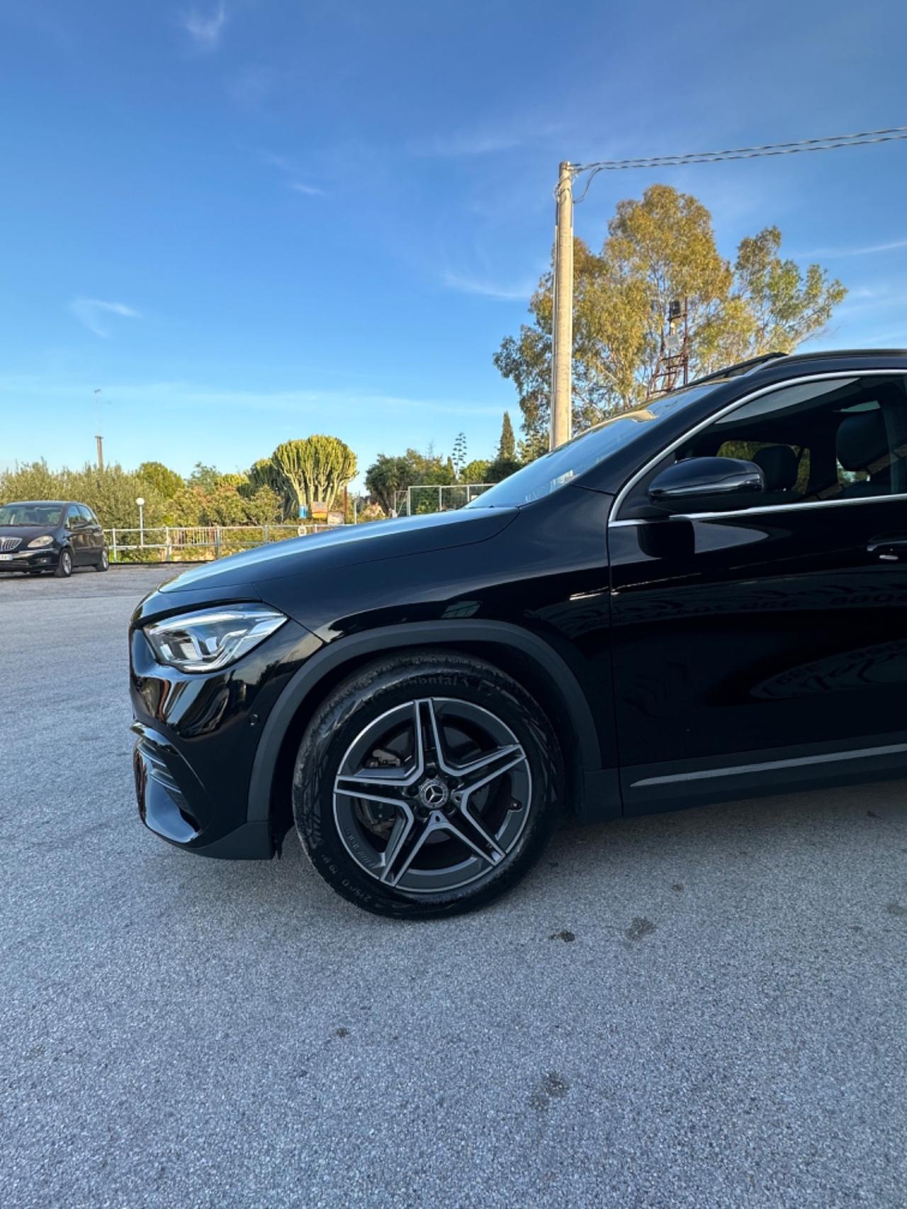 Mercedes-benz GLA 200 d AMG Automatic Premium tua a 379€