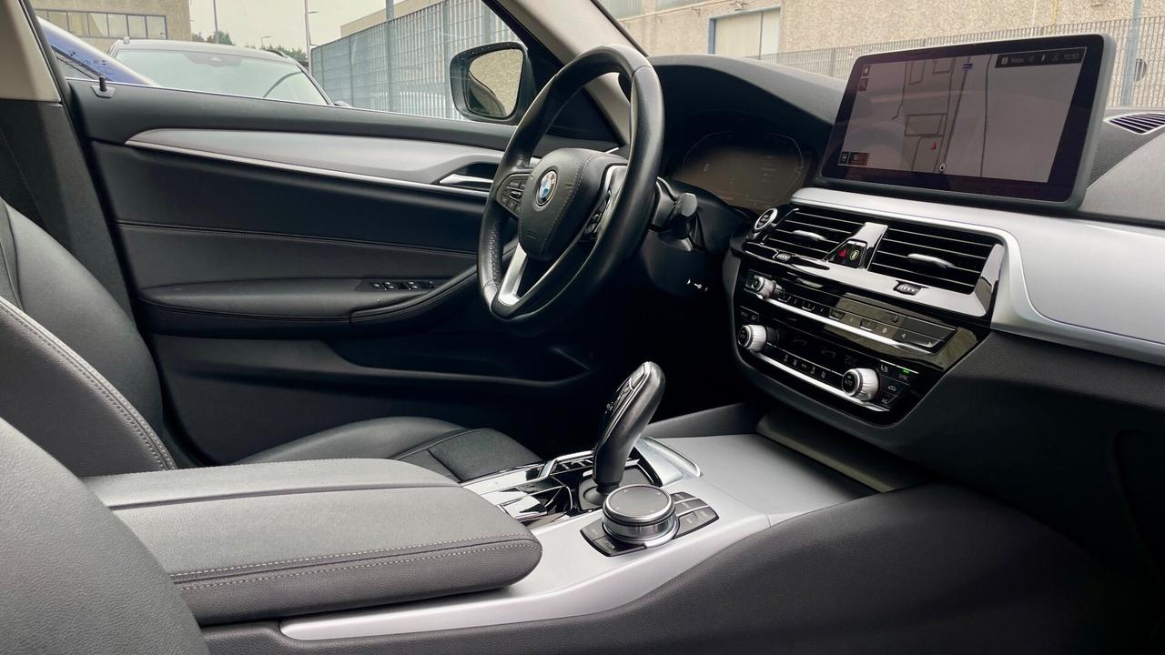 BMW 520D TOURING 2.0 LUXURY 190CV - FULL LED, PELLE, SEDILI ELETTRICI