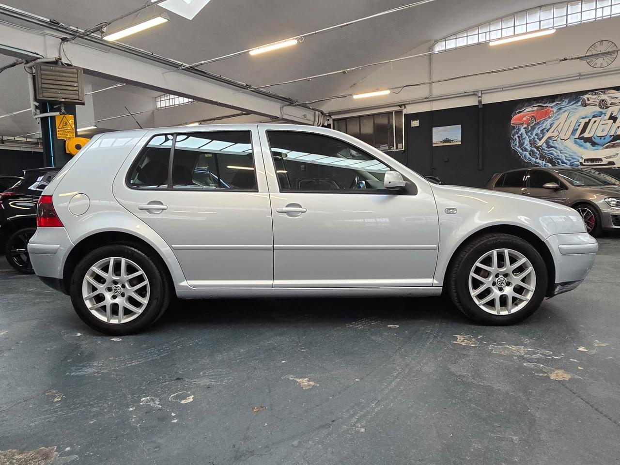 VOLKSWAGEN GOLF HIGHLINE 1.6 16V 105CV 5.p 2001