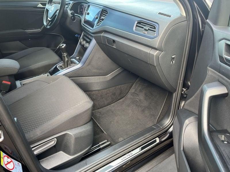 Volkswagen T-Roc 1.6 TDi UNITED-KEYLESS START/COCKPIT