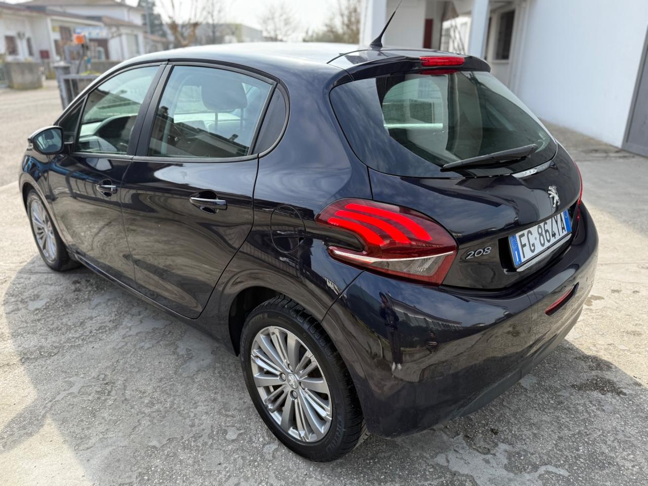 Peugeot 208 1.2 GPL DI SERIE ALLURE NEOPAT 2017