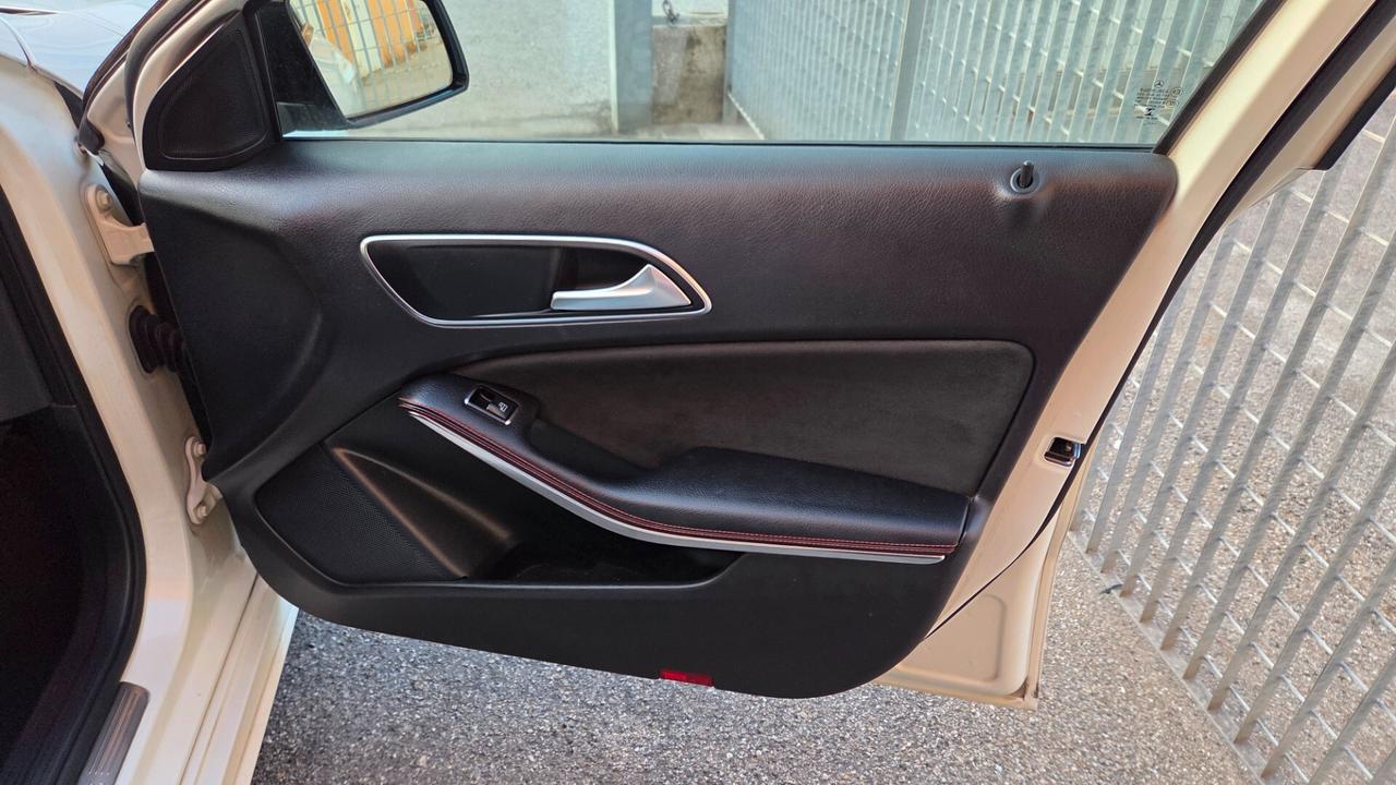 Mercedes-benz A 180 Premium aut. amg