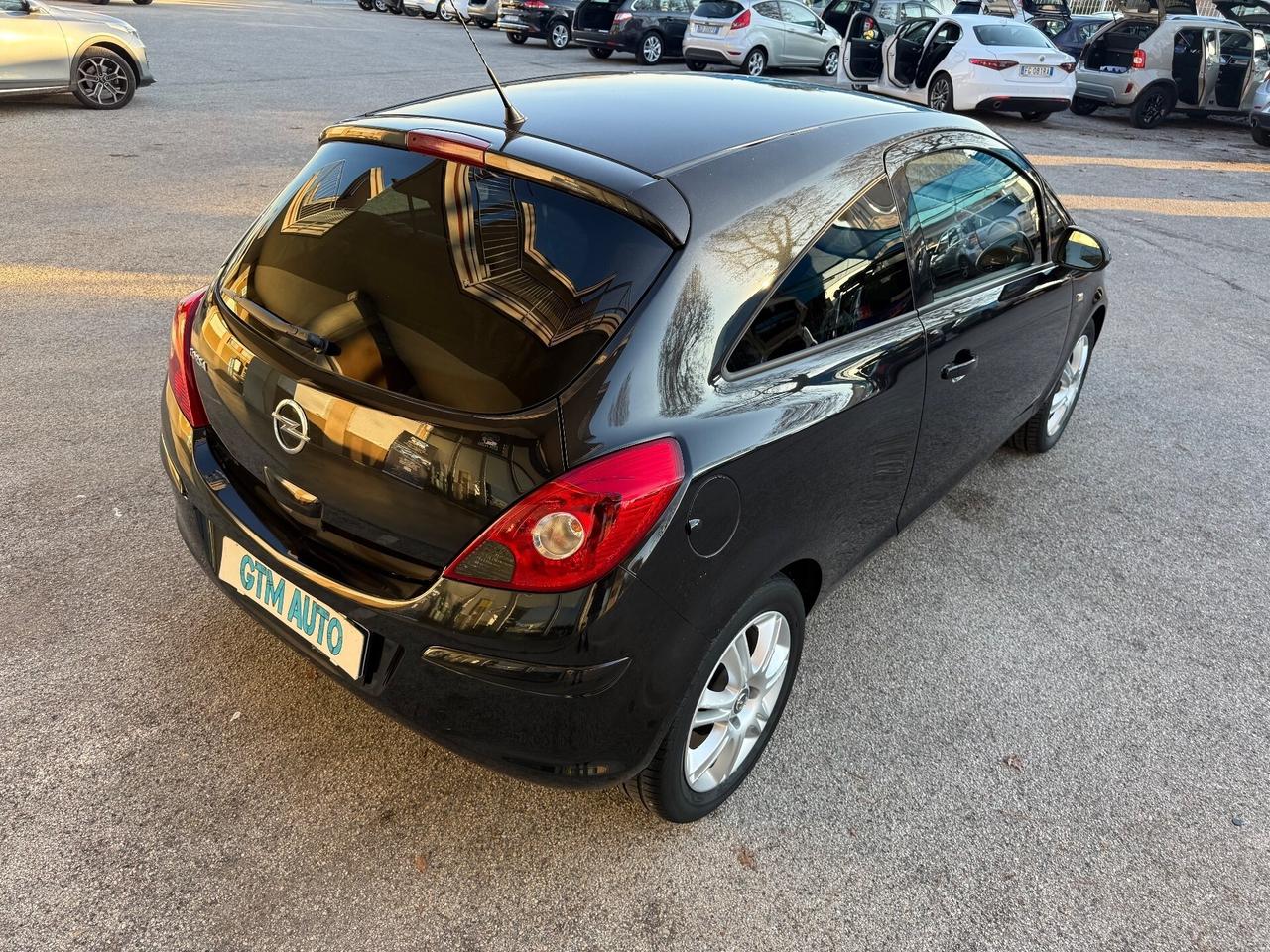 Opel Corsa 1.2 Benzina- Neopatentati