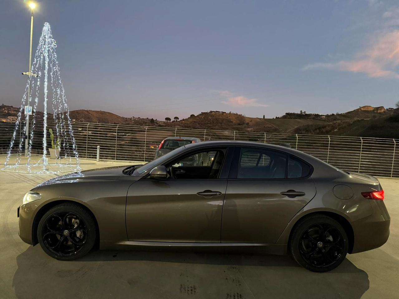 Alfa Romeo Giulia 2.2 Turbodiesel 160 CV AT8 Business