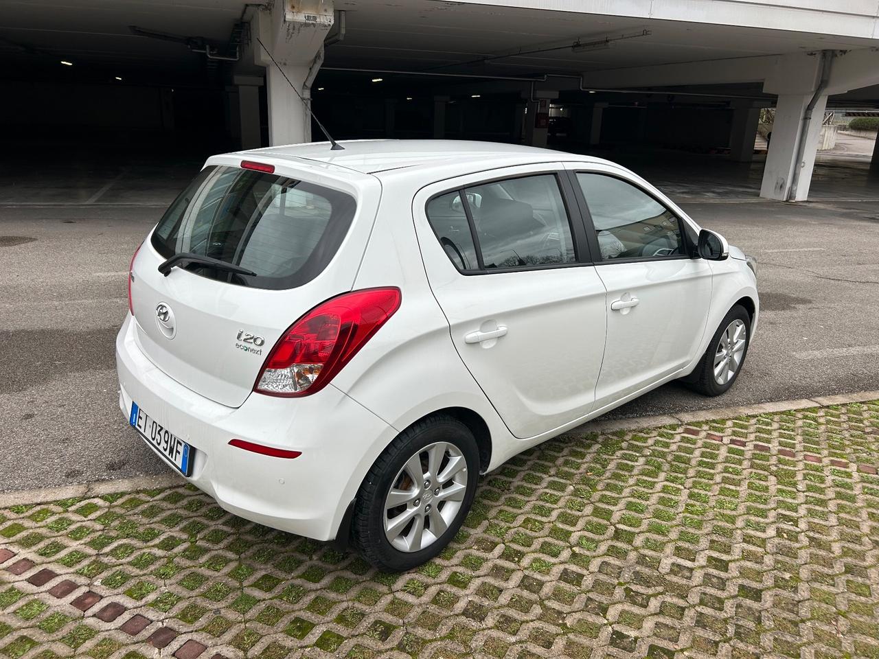 Hyundai i20 1.2 5p. BlueDrive GPL Sound Edition