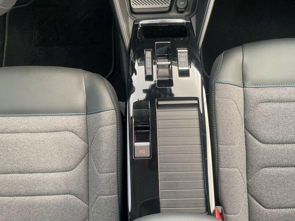 Citroen C4 1.2 PureTech Plus EAT