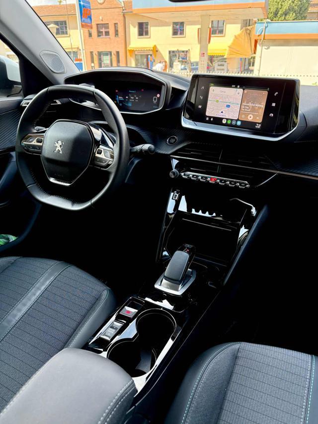PEUGEOT 2008 motore elettrico 136 CV Allure Pack