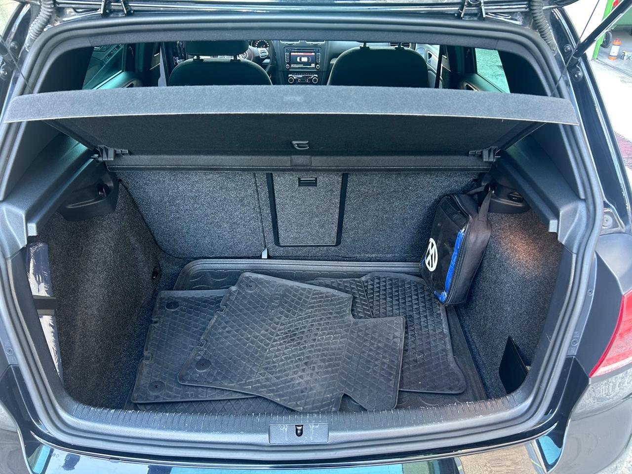 Volkswagen Golf 1.6 TDI DPF 5p. Sport Edition R LINE