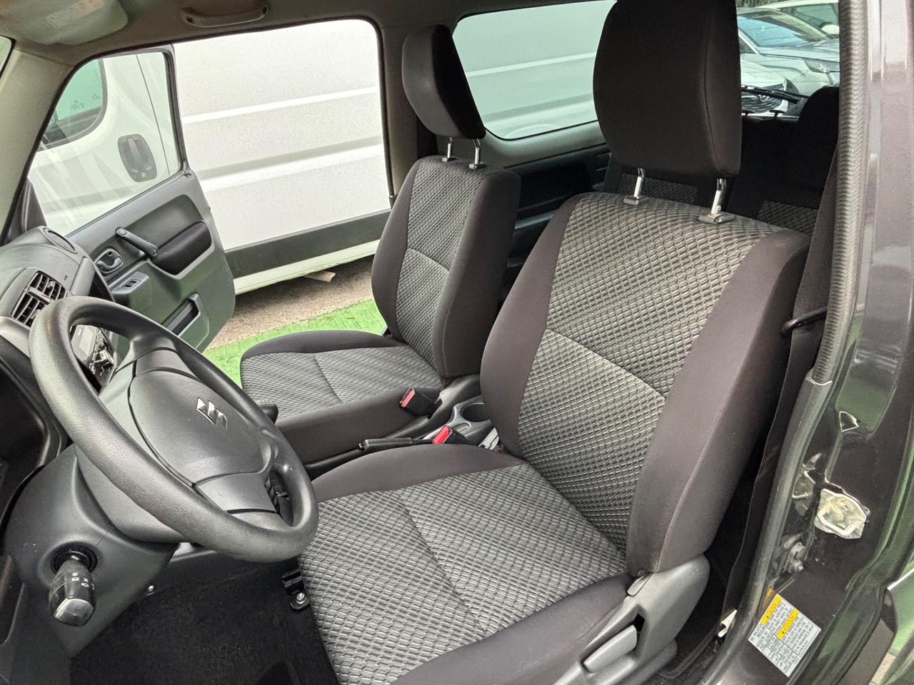 Suzuki Jimny 1.3 4WD A/T Evolution Plus