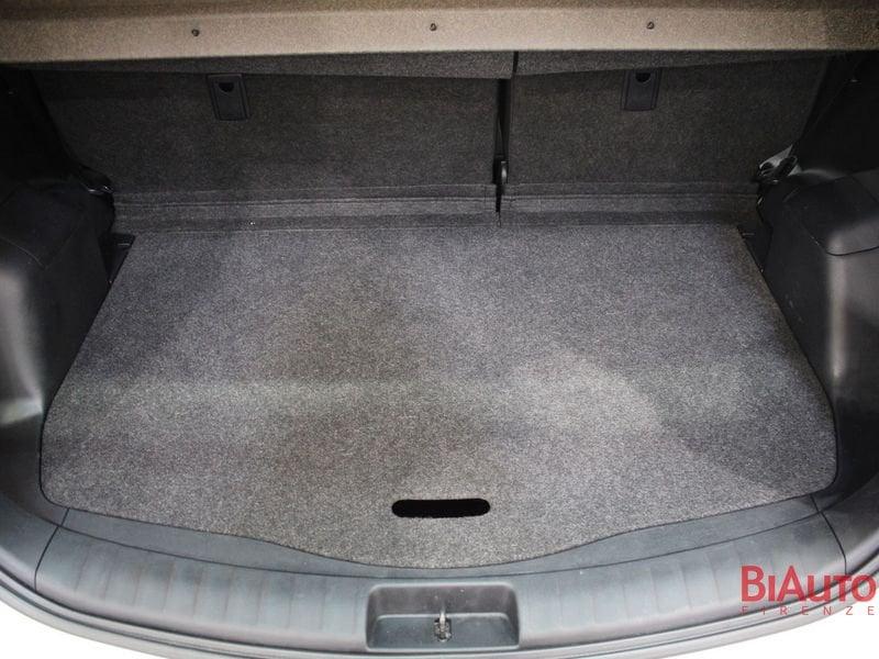 Toyota Verso-S Verso-S 1.3 MT