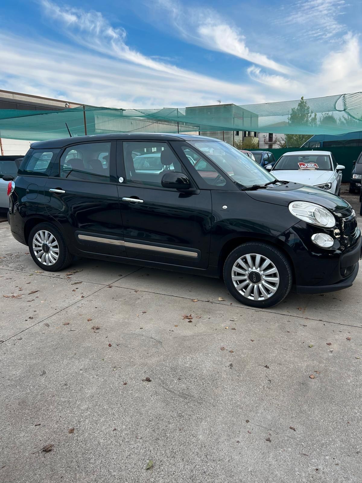 Fiat 500L Living 1.6 Multijet 105 CV Lounge OK NEO PATENTATI