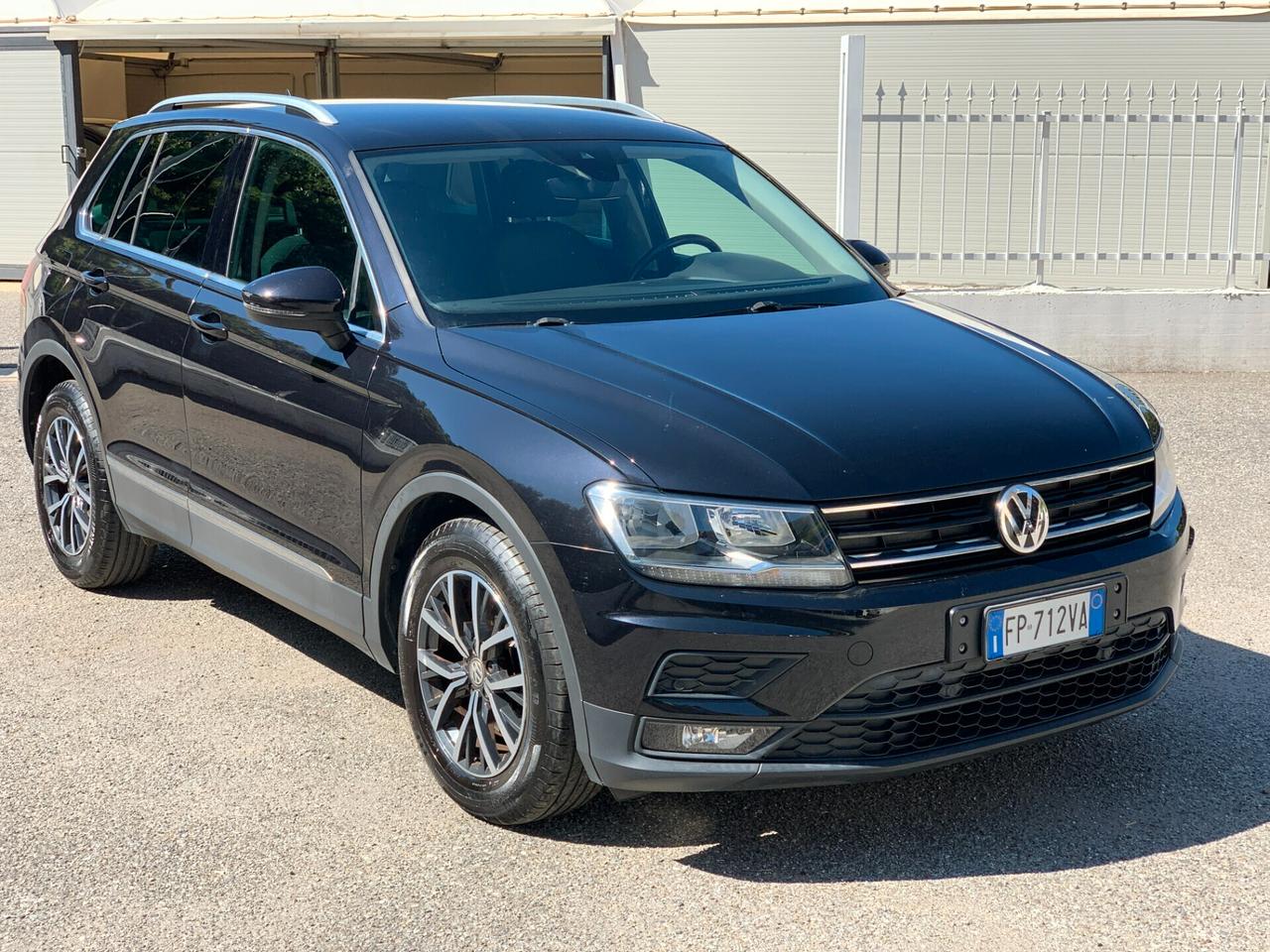 Volkswagen Tiguan 1.6 116 CV Sport BlueMotion Technology