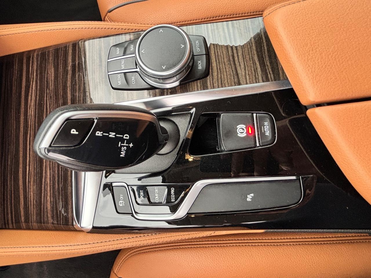 Bmw 520 520d xDrive Luxury