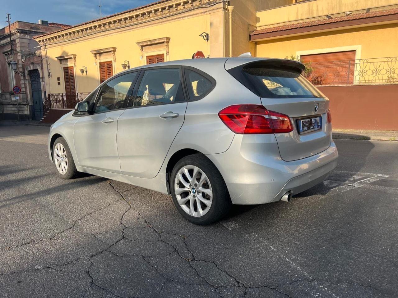 Bmw 2er Active Tourer 216d Active Tourer Advantage