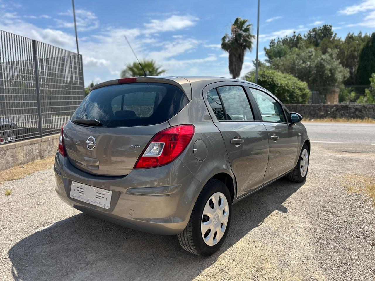 Opel Corsa 1.3 CDTI 75CV 5 porte Elective-2012