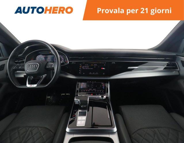 AUDI Q8 55 TFSI quattro tiptronic Sport