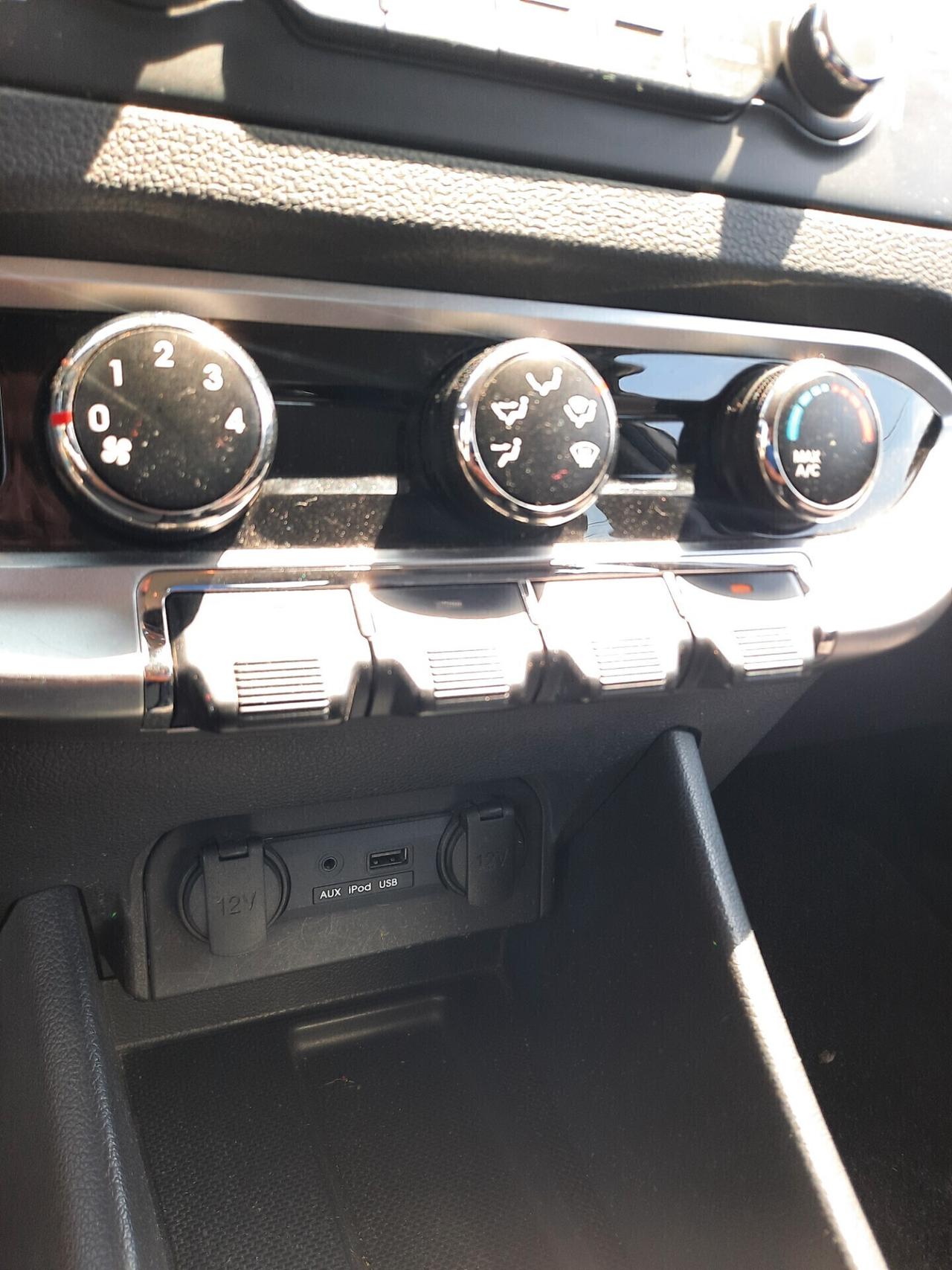 Kia Rio 1.1 CRDi 5p. Active OK NEOPATENTATI