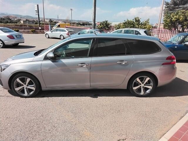 Peugeot 308 BlueHDi 130 S&S SW Allure