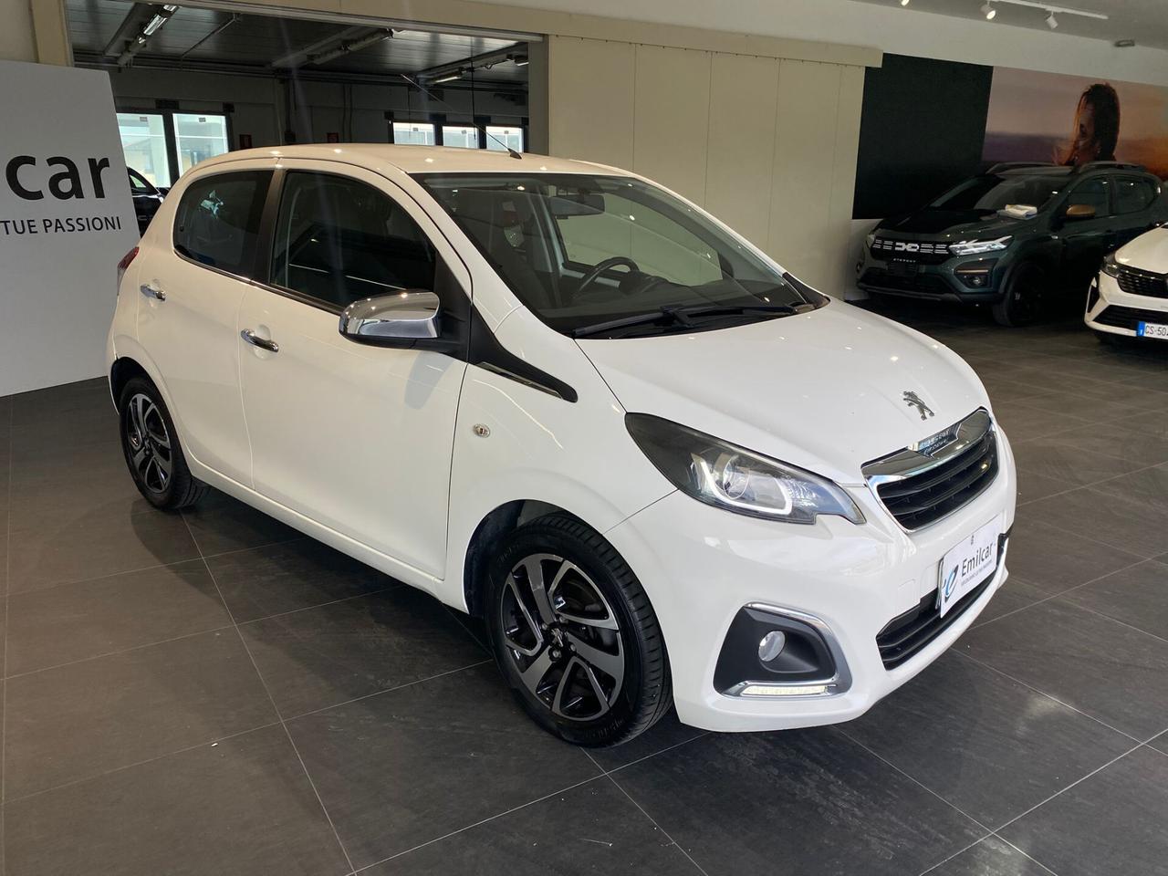 Peugeot 108 PureTech 82 5 porte Allure