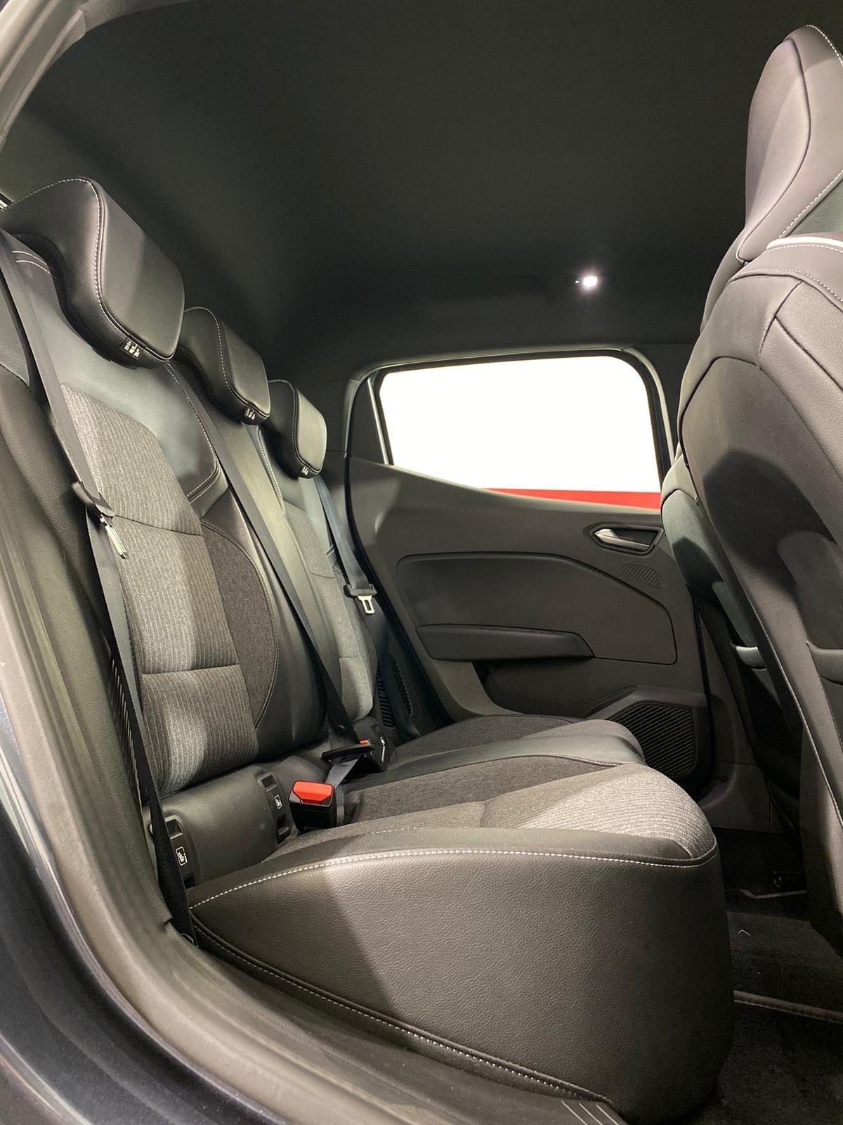 Renault Clio Full Hybrid E-Tech 140 CV 5 porte Intens