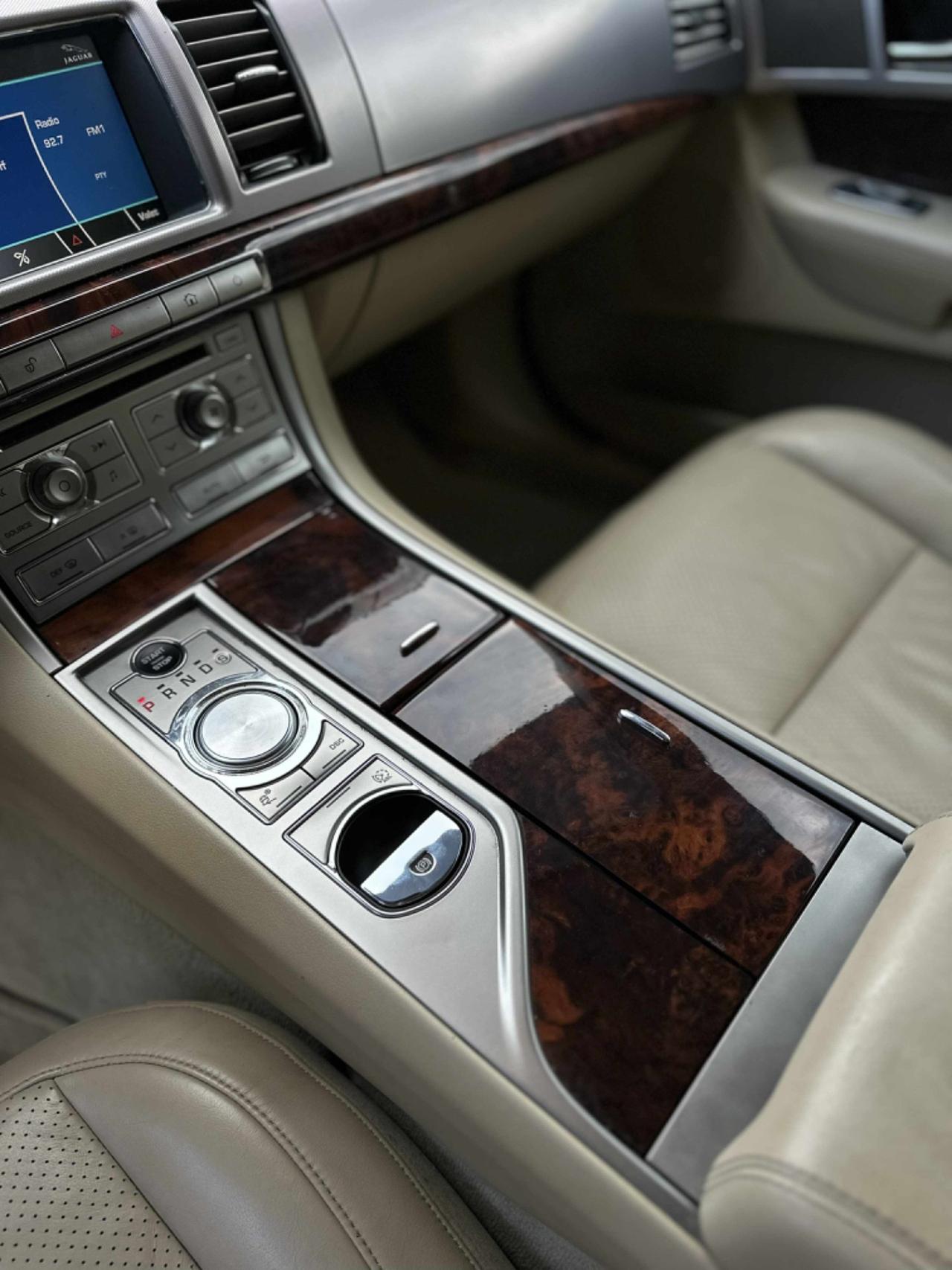 Jaguar XF 3.0 V6 PREMIUM LUXURY KMCERT GARANZ UNICOPR