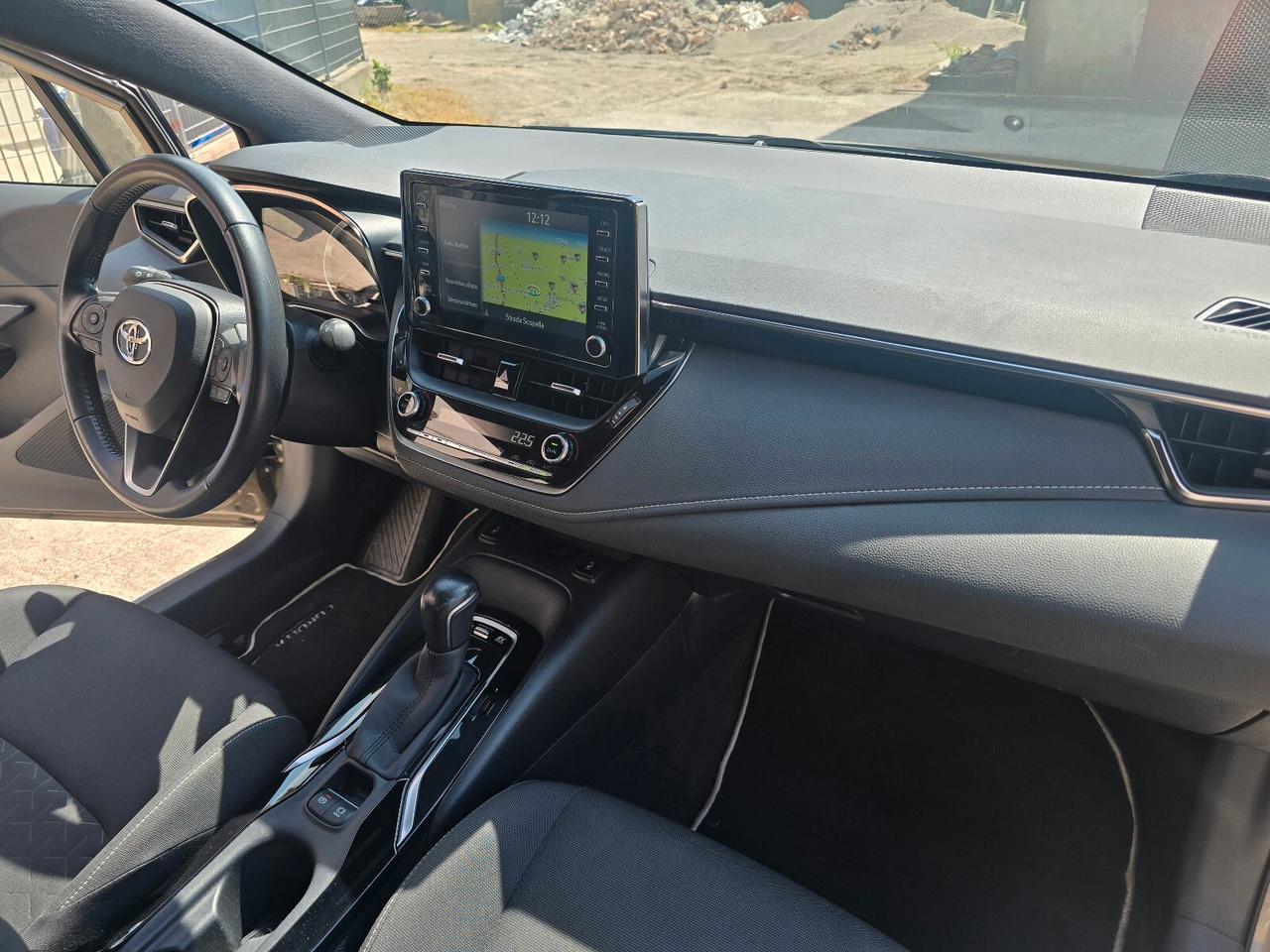 Toyota Corolla 1.8 Hybrid Business