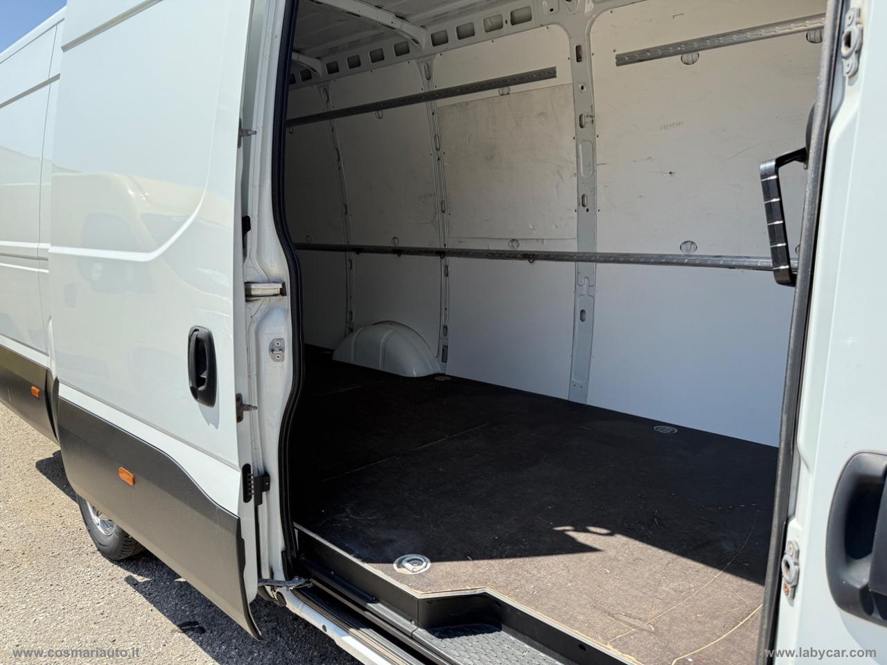 Daily 35S16V 2.3HPT H2 3520 COIBENTATO CON FRIGO .