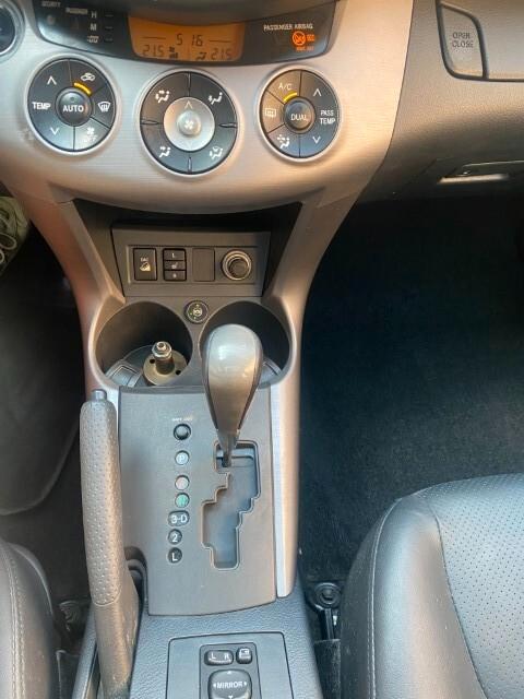 Toyota RAV4 2.0 4X4 Luxury Automatico GPL
