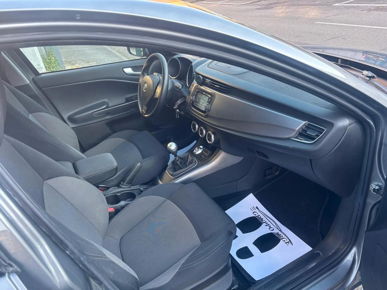 Alfa Romeo Giulietta 1.6 JTDm-2 120 CV Distinctive