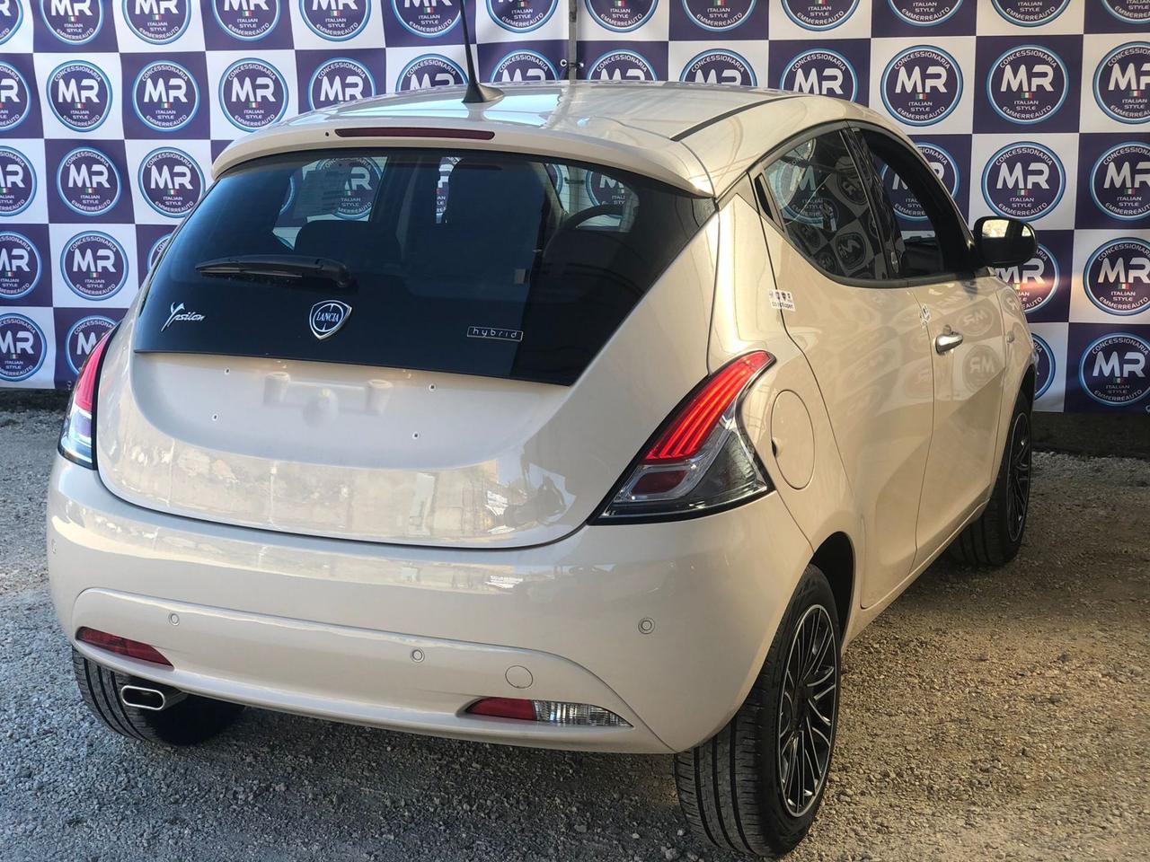 Lancia Ypsilon 1.0 Ibrida 70CV ORO NUOVA