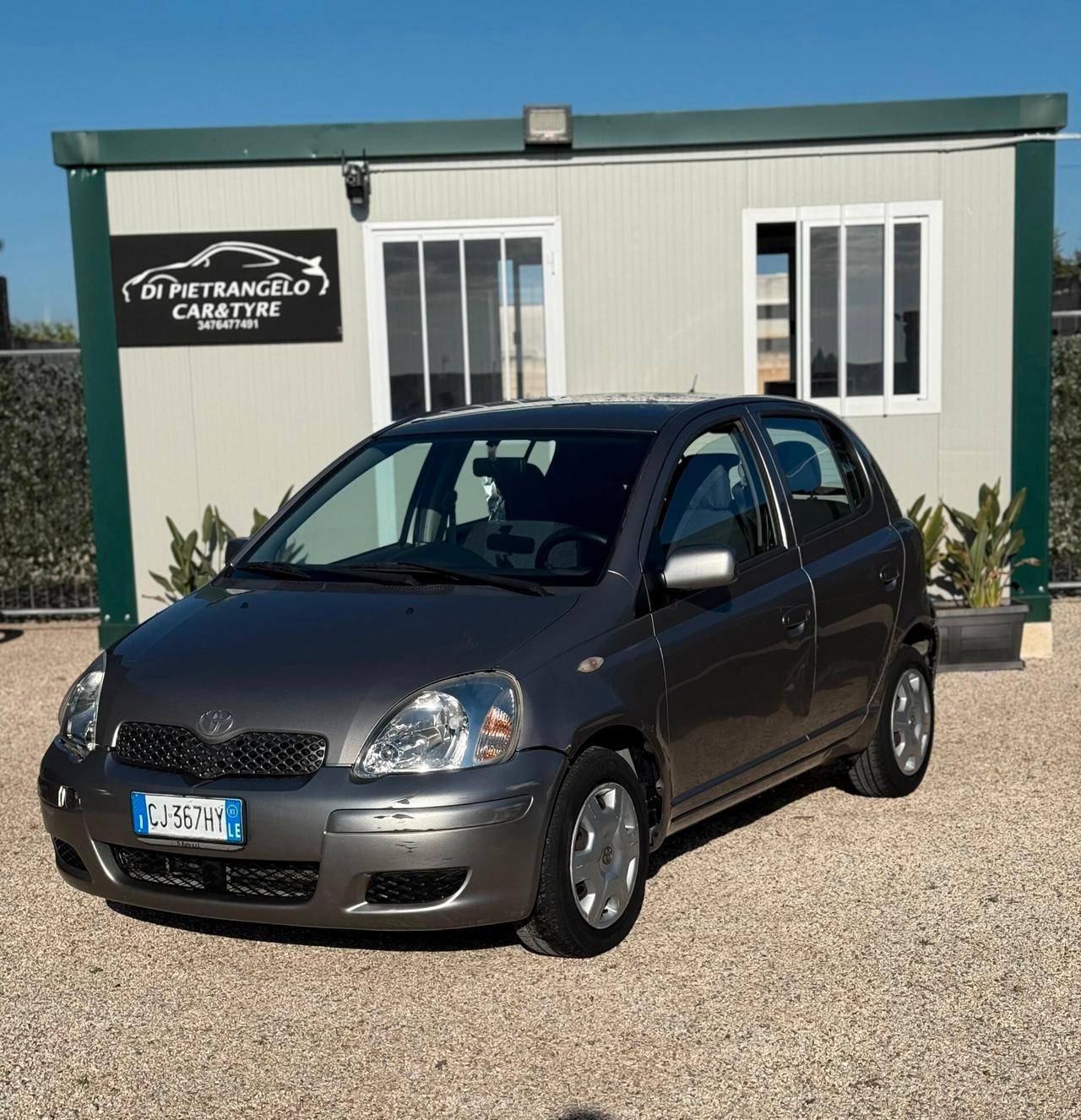 Toyota Yaris 1.0i 16V cat 5 porte Sol