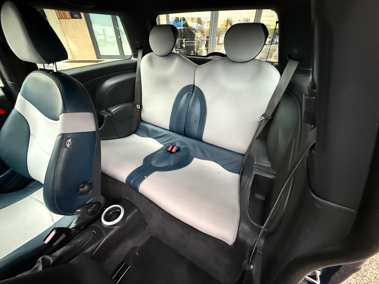 Mini 1.6 16V Cooper Checkmate