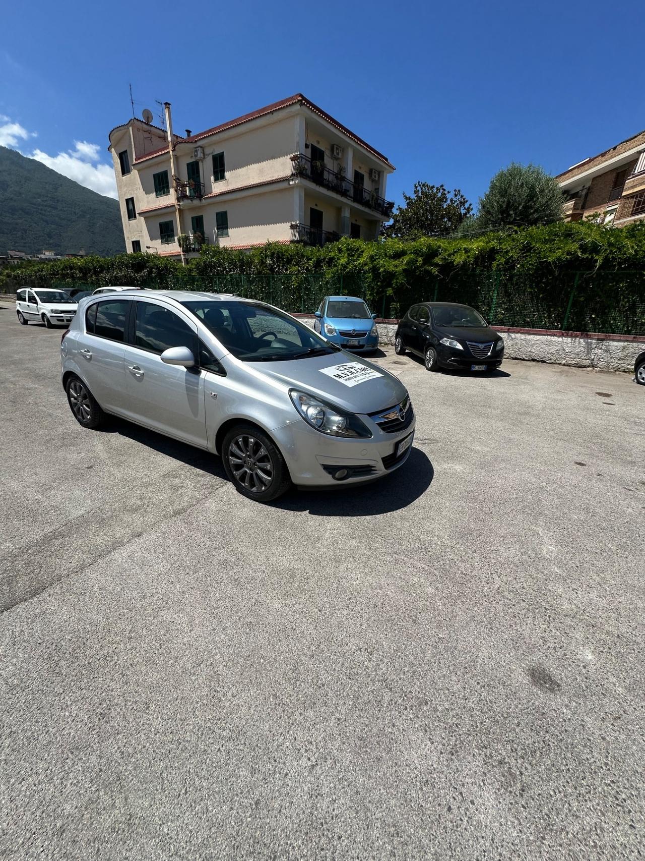 Opel Corsa 1.2 80CV 5 porte GPL-TECH Edition
