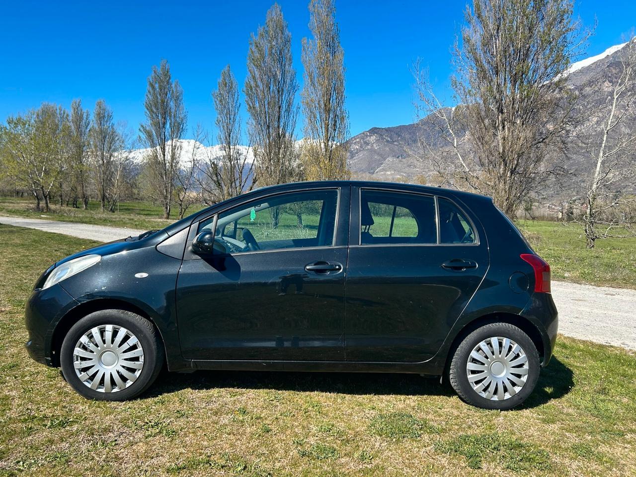 Toyota Yaris 1.3 5 porte Sol Benzina