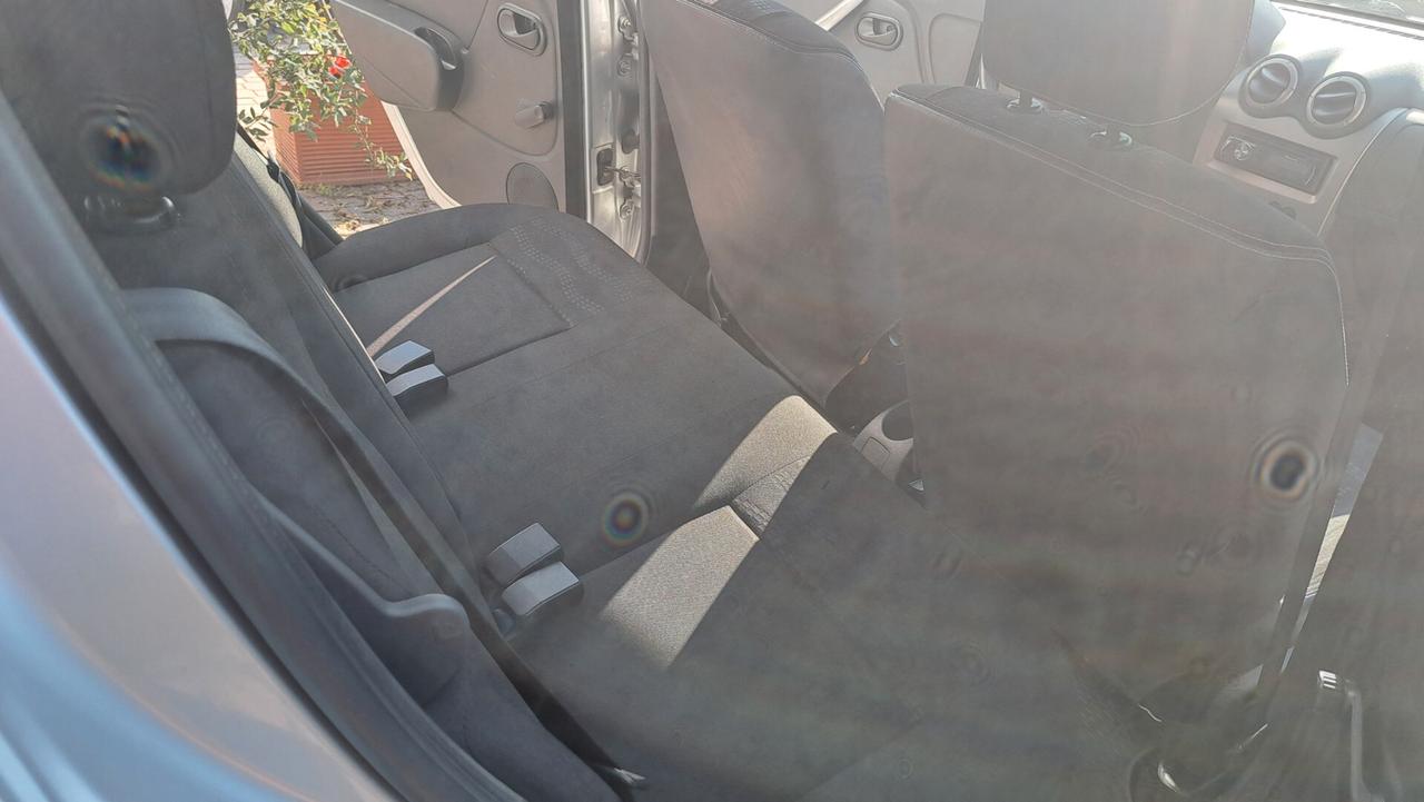 Dacia Sandero 1.2 16V Lauréate OK NEO PATENTATI